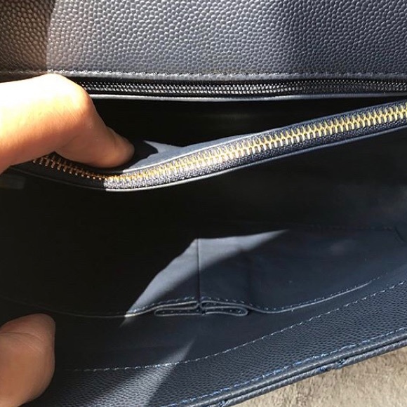 Navy Chanel CoCo Medium Size - Picture 2 of 6